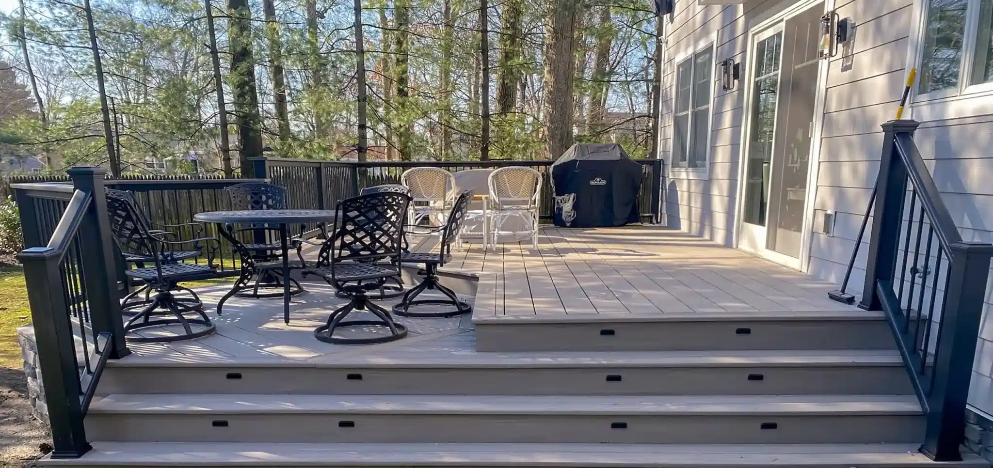 Composite-decks-builder-and-screenrooms-contractor-in-West Orange NJ