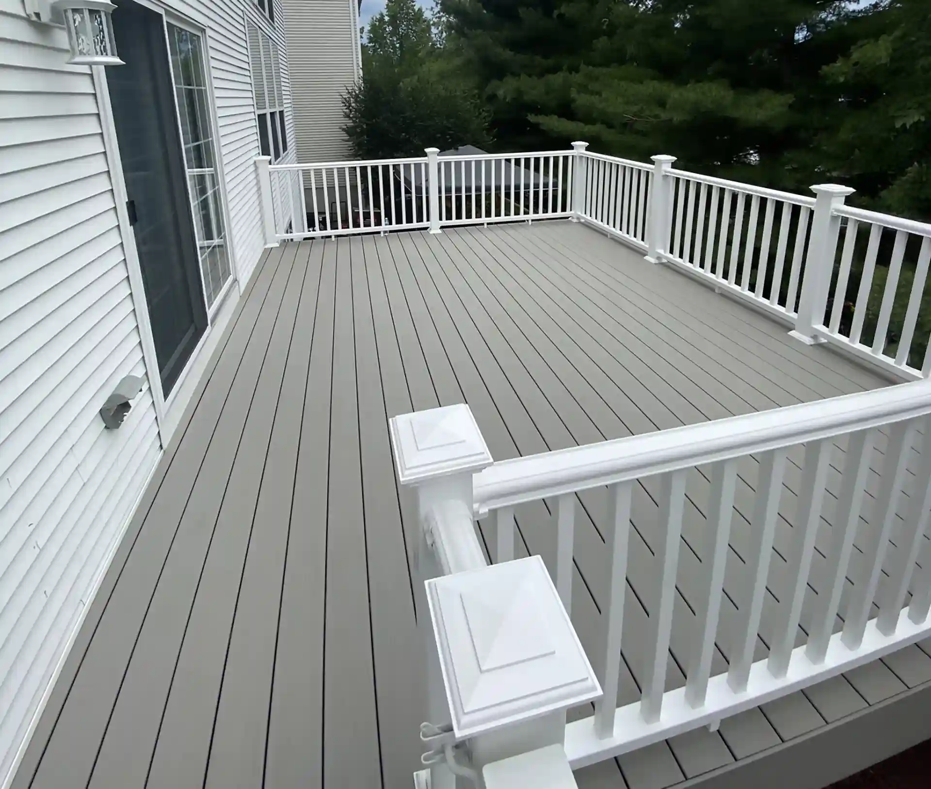 Deck Resurfacer near me - How to know if my deck needs resurfacing