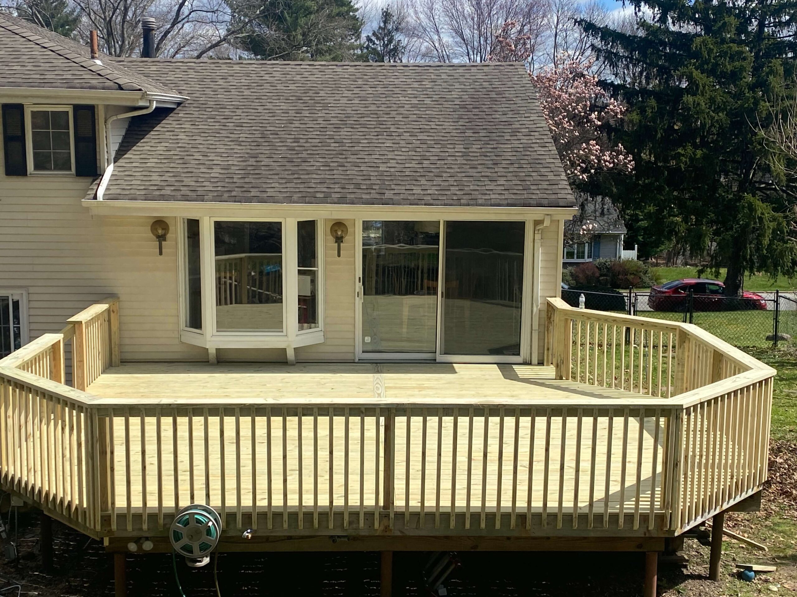 photo of a deck built with ipe hardwood